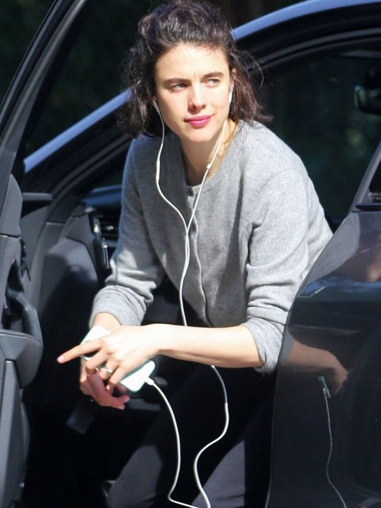 Margaret Qualley 8.5 x 11 Candid Color Photograph Art Print Photo Collectibles:Photographic Images:Photographs Style Your Walls